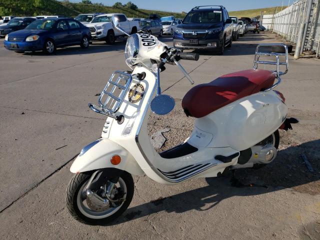 ZAPM818G0F5102152 - 2015 VESPA SPRINT 150 3V WHITE photo 2