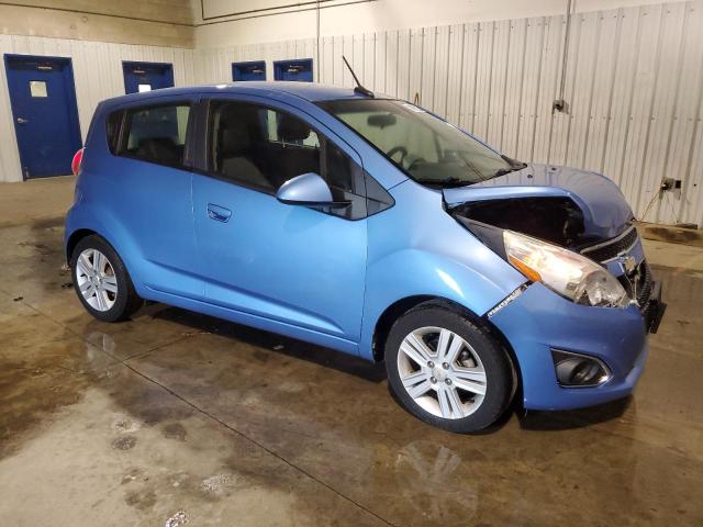 KL8CD6S96EC580532 - 2014 CHEVROLET SPARK 1LT BLUE photo 4