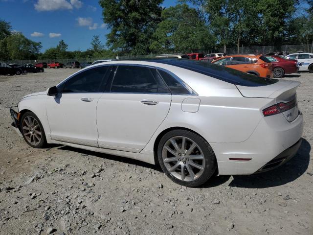 3LN6L2JK1GR628099 - 2016 LINCOLN MKZ WHITE photo 2