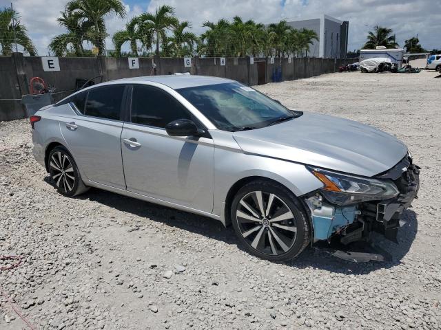 1N4BL4CV8MN341093 - 2021 NISSAN ALTIMA SR SILVER photo 4