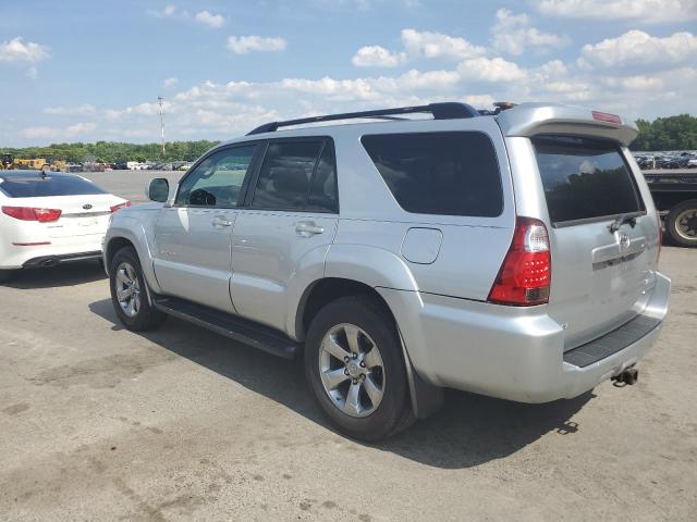 JTEBU17R28K031818 - 2008 TOYOTA 4RUNNER LIMITED SILVER photo 2