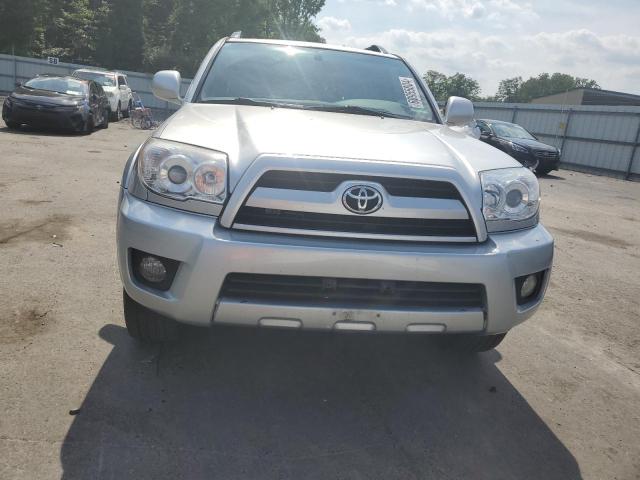 JTEBU17R28K031818 - 2008 TOYOTA 4RUNNER LIMITED SILVER photo 5