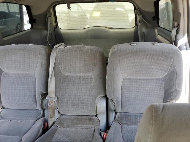 5TDZA23CX4S029840 - 2004 TOYOTA SIENNA CE SILVER photo 10