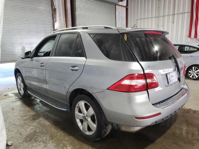 4JGDA5HB2CA070028 - 2012 MERCEDES-BENZ ML 350 4MATIC SILVER photo 2