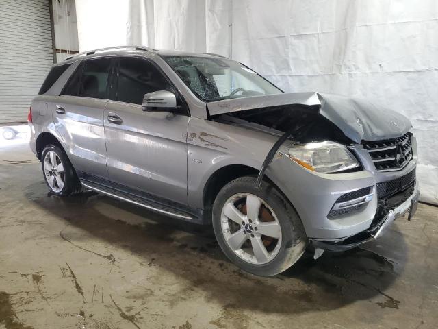 4JGDA5HB2CA070028 - 2012 MERCEDES-BENZ ML 350 4MATIC SILVER photo 4