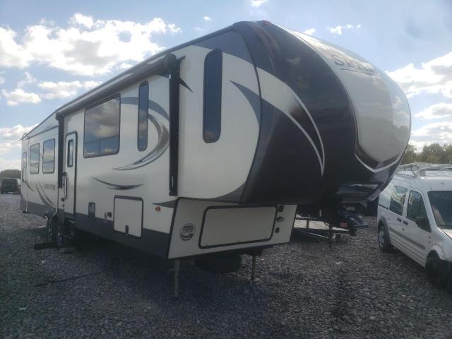 4YDF35725J1530527 - 2018 KEYSTONE SPRINTER WHITE photo 1