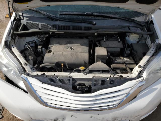 5TDKK3DCXGS741451 - 2016 TOYOTA SIENNA LE WHITE photo 12