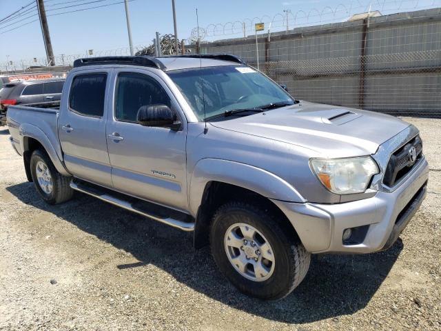 5TFJU4GN1FX079521 - 2015 TOYOTA TACOMA DOUBLE CAB PRERUNNER SILVER photo 4