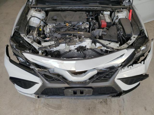 4T1G11AK9PU171197 - 2023 TOYOTA CAMRY SE NIGHT SHADE WHITE photo 11