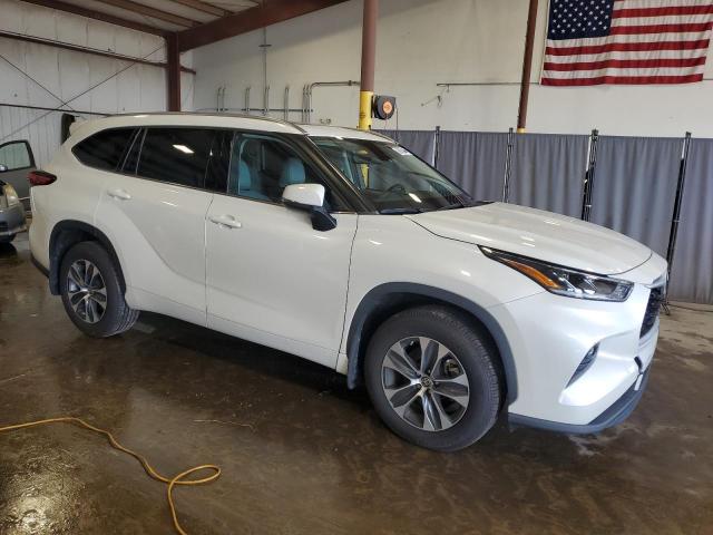 5TDHZRBH8MS546421 - 2021 TOYOTA HIGHLANDER XLE WHITE photo 4