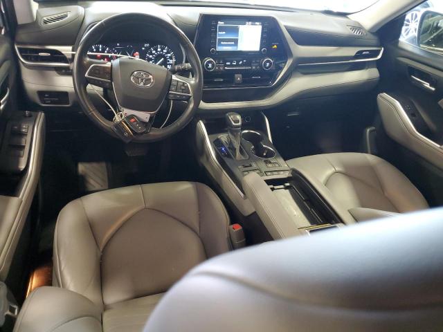 5TDHZRBH8MS546421 - 2021 TOYOTA HIGHLANDER XLE WHITE photo 8