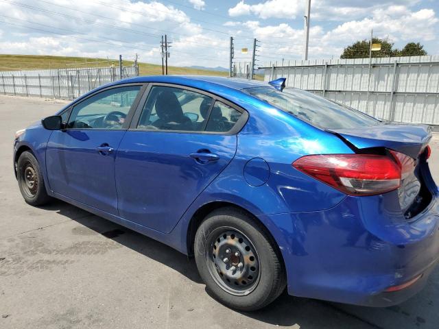 3KPFK4A76JE275761 - 2018 KIA FORTE LX BLUE photo 2