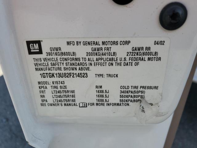 1GTGK13U82F214523 - 2002 GMC SIERRA K1500 HEAVY DUTY WHITE photo 12