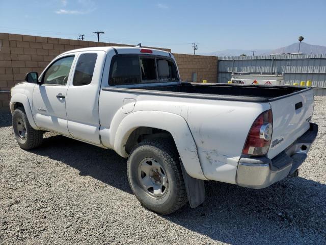 5TFTX4GN3FX050781 - 2015 TOYOTA TACOMA PRERUNNER ACCESS CAB WHITE photo 2