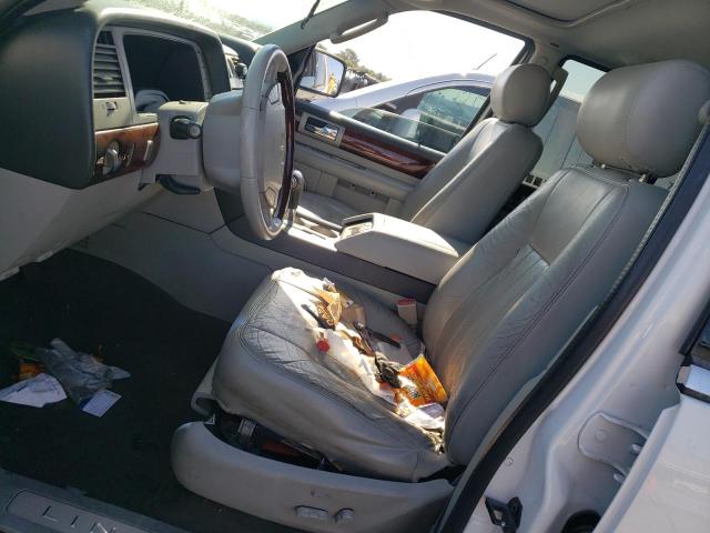 5LMFU28575LJ13839 - 2005 LINCOLN NAVIGATOR თეთრი ფოტო 7