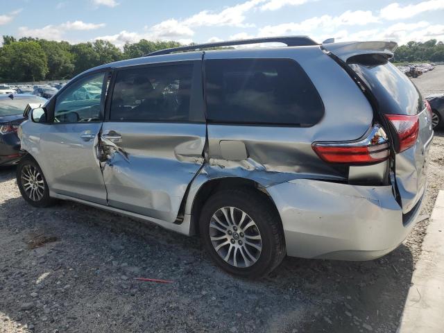 5TDYZ3DC4LS025967 - 2020 TOYOTA SIENNA XLE GRAY photo 2
