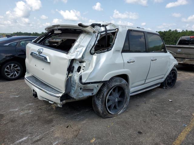 JTEBU5JR0D5144322 - 2013 TOYOTA 4RUNNER SR5 WHITE photo 3