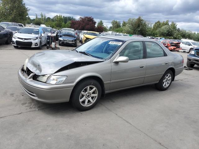 JT2BG22K710565483 - 2001 TOYOTA CAMRY CE TAN photo 1