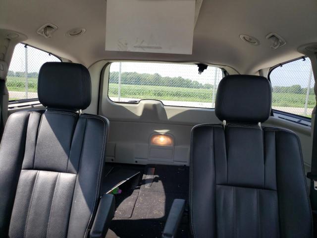 2C4RC1CG1ER198470 - 2014 CHRYSLER TOWN & COU TOURING L RED photo 10