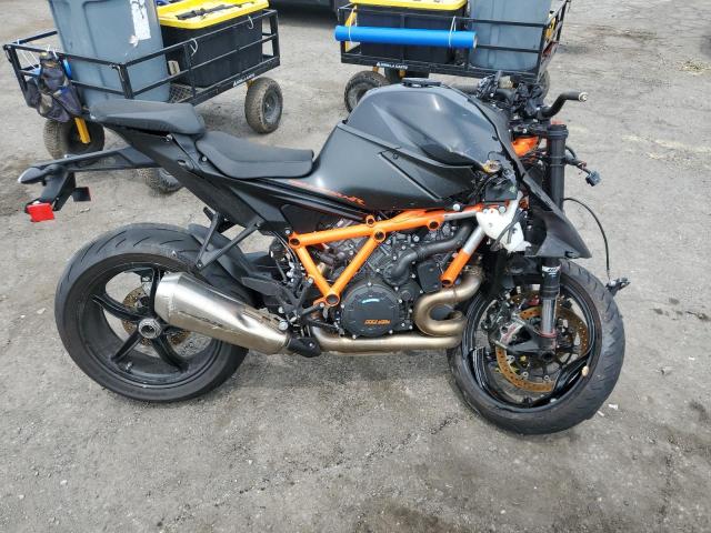2020 KTM 1290 SUPER DUKE R, null