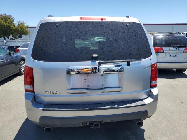 5FNYF3H48BB022293 - 2011 HONDA PILOT EX SILVER photo 6