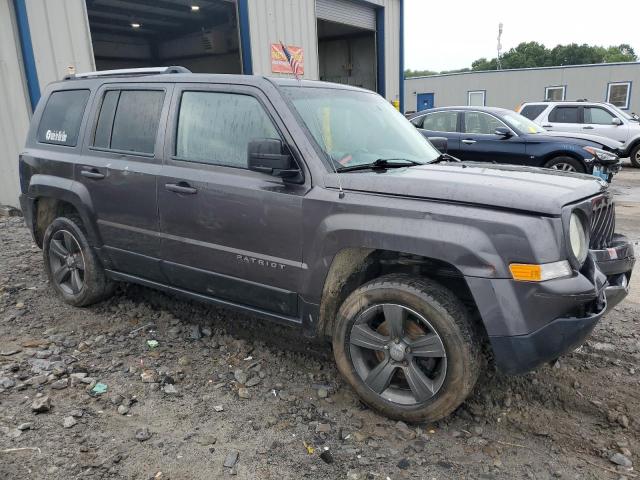 1C4NJRAB0GD740805 - 2016 JEEP PATRIOT GRAY photo 4