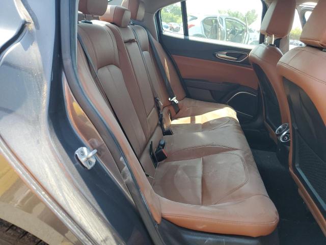 ZARFAEDN2J7587732 - 2018 ALFA ROMEO GIULIA Q4 灰色 照片 10