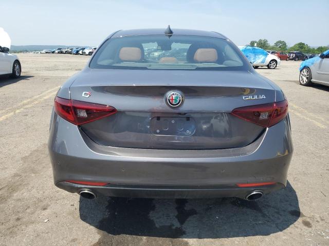 ZARFAEDN2J7587732 - 2018 ALFA ROMEO GIULIA Q4 灰色 照片 6