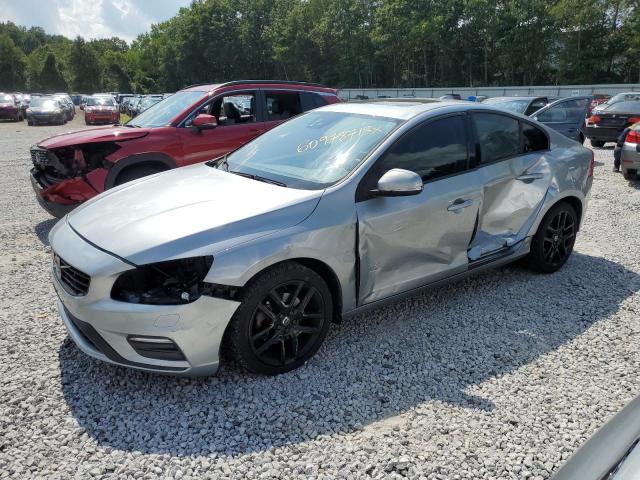 YV126MFL1J2458887 - 2018 VOLVO S60 DYNAMIC SILVER photo 1