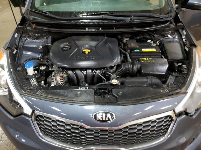 KNAFX4A66G5567727 - 2016 KIA FORTE LX BLUE photo 11