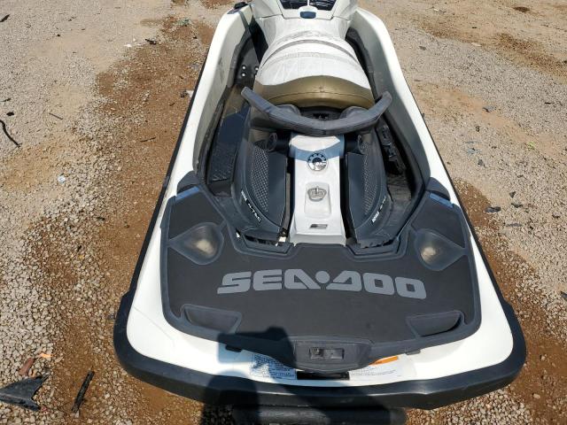 YDV07559B212 - 2012 SEAD GTX WHITE photo 6