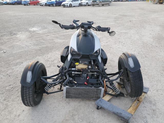 3JB2GEG23MJ006133 - 2021 CAN-AM RYKER RALLY EDITION GRAY photo 2