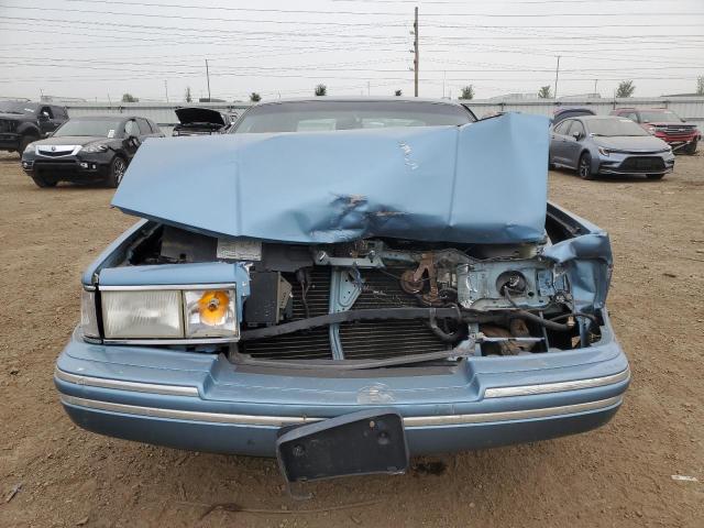 1LNLM81W7PY703315 - 1993 LINCOLN TOWN CAR EXECUTIVE Blau Foto 5