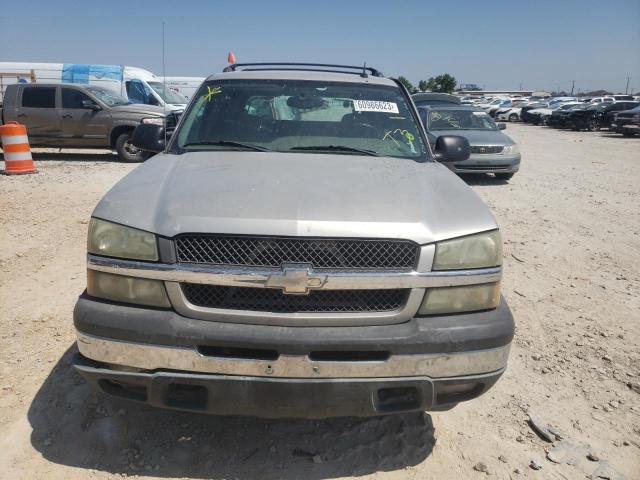 3GNEC12Z65G269788 - 2005 CHEVROLET AVALANCHE C1500 SILVER photo 5