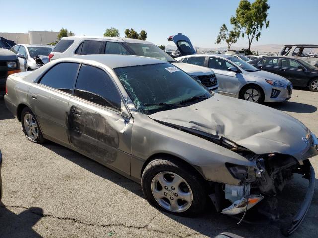 JT8BF22G4V0056736 - 1997 LEXUS ES 300 GRAY photo 4