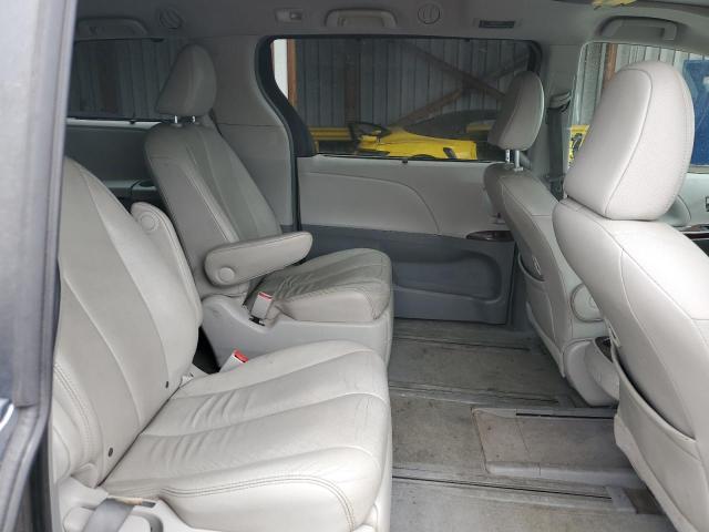 5TDDK3DC0CS045345 - 2012 TOYOTA SIENNA XLE 银色 照片 11