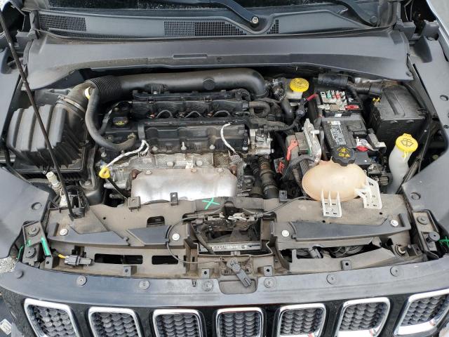 3C4NJCBBXKT851084 - 2019 JEEP COMPASS LATITUDE SILVER photo 11