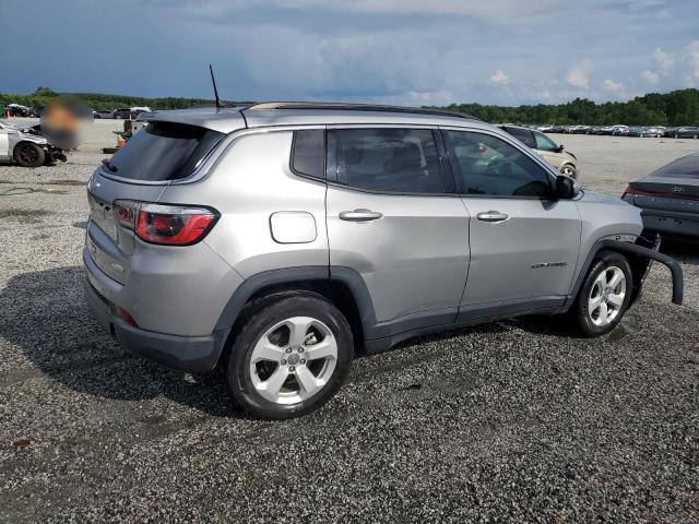 3C4NJCBBXKT851084 - 2019 JEEP COMPASS LATITUDE SILVER photo 3