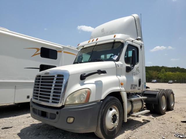 1FUJGEDR0ASAR6994 - 2010 FREIGHTLINER CASCADIA WHITE photo 2