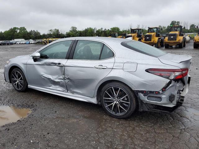 4T1S11AK5PU134500 - 2023 TOYOTA CAMRY SE NIGHT SHADE SILVER photo 2