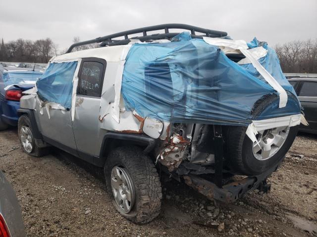 JTEBU11F570042529 - 2007 TOYOTA FJ CRUISER SILVER photo 3