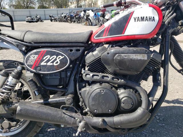 JYAVN08E4HA000155 - 2017 YAMAHA SCR950 RED photo 7