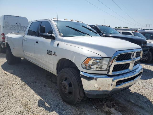 3C63RRHLXJG285302 - 2018 RAM 3500 SLT WHITE photo 4