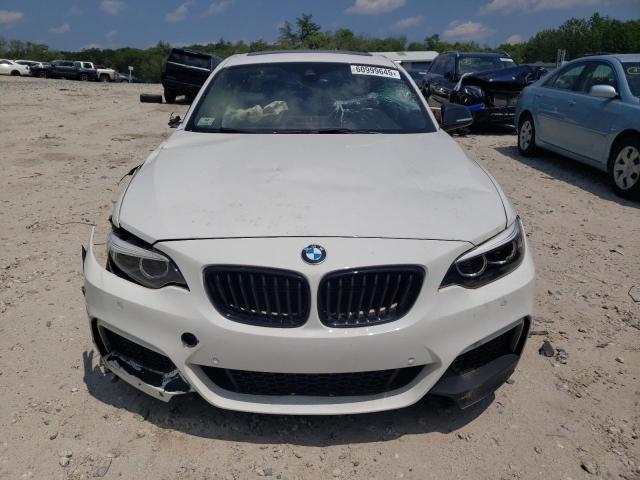WBA2J7C51KVD61250 - 2019 BMW M240XI WHITE photo 5