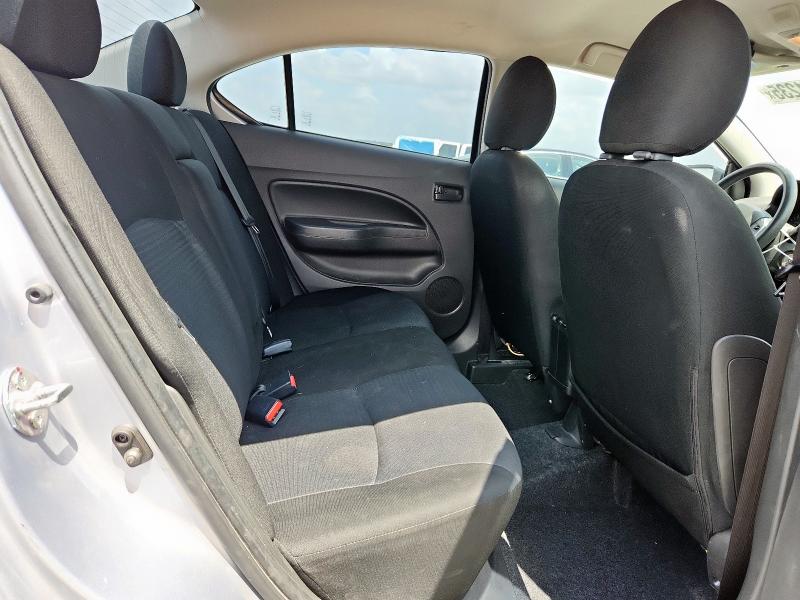 ML32FUFJ4NHF07190 - 2022 MITSUBISHI MIRAGE G4 ES 银色 照片 10