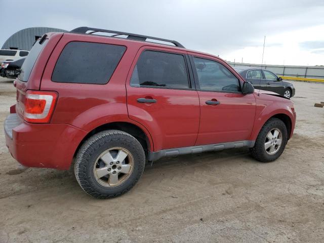 1FMCU0DG1BKC04415 - 2011 FORD ESCAPE XLT MAROON photo 3