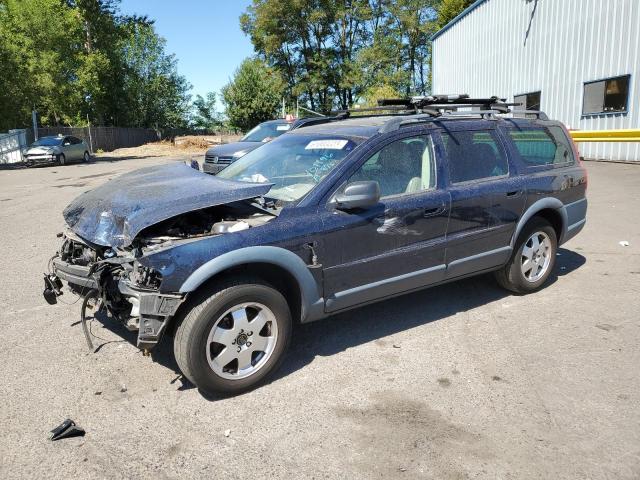 2004 VOLVO XC70, 