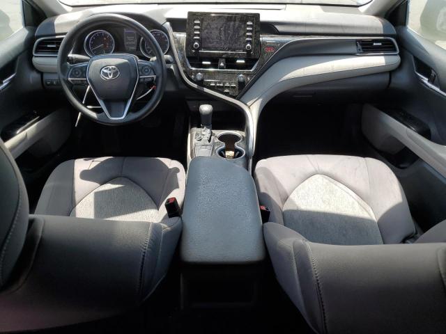 4T1C11AK7NU667353 - 2022 TOYOTA CAMRY LE SILVER photo 8