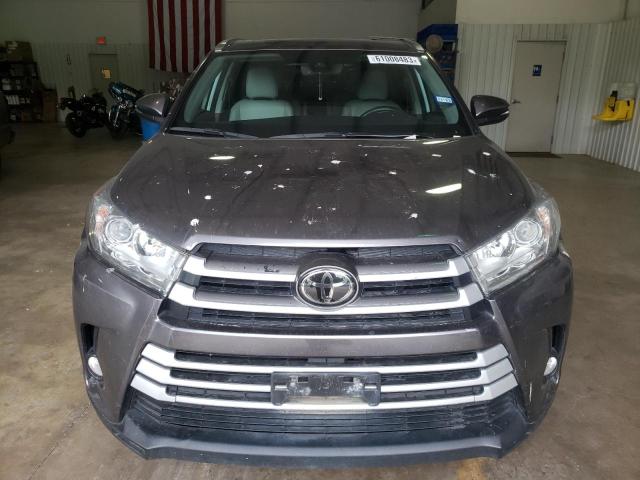 5TDKZRFH9JS531339 - 2018 TOYOTA HIGHLANDER SE GRAY photo 5