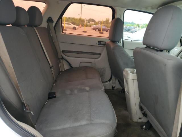 1FMCU9C72BKA50450 - 2011 FORD ESCAPE XLS WHITE photo 11